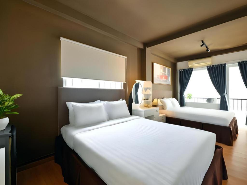 Hotel The Noble Swan Wood Park 3*